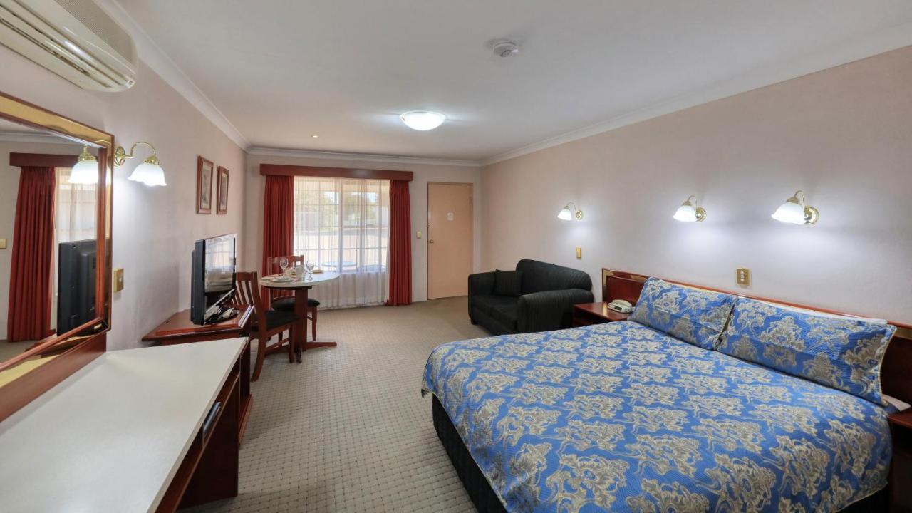Southern Comfort Motor Inn Cootamundra Εξωτερικό φωτογραφία