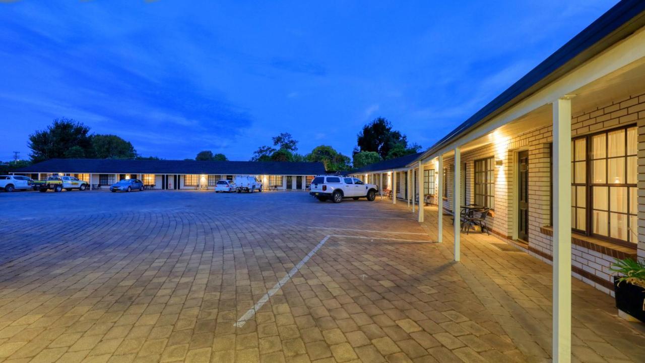 Southern Comfort Motor Inn Cootamundra Εξωτερικό φωτογραφία