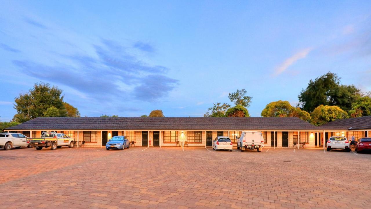 Southern Comfort Motor Inn Cootamundra Εξωτερικό φωτογραφία